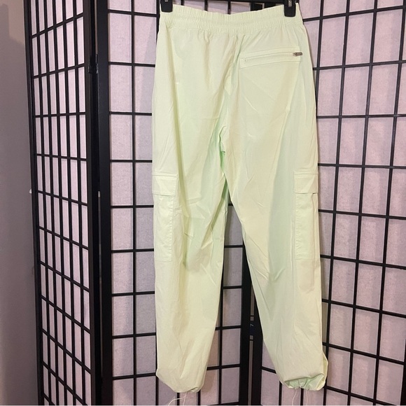 ATHLETA Cascade High Rise Poplin Cargo Pants Mint Tint S - Picture 6 of 11